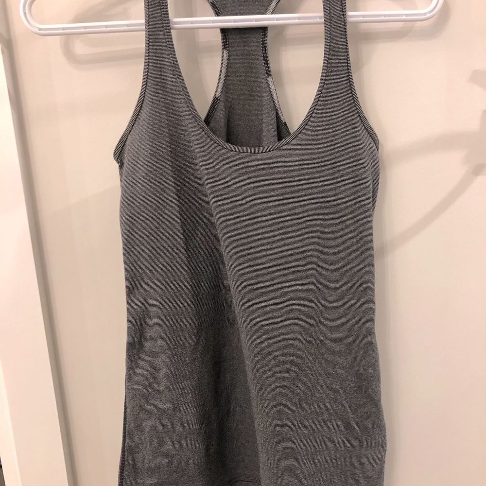 Lululemon racer back fitted tank size 4/6